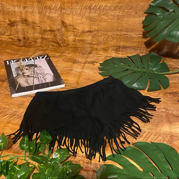 Women’s Black Fringe Hem Shorts from T-shirt Place 🇨🇦 Brand New sizes S & M - Picture 14 of 14